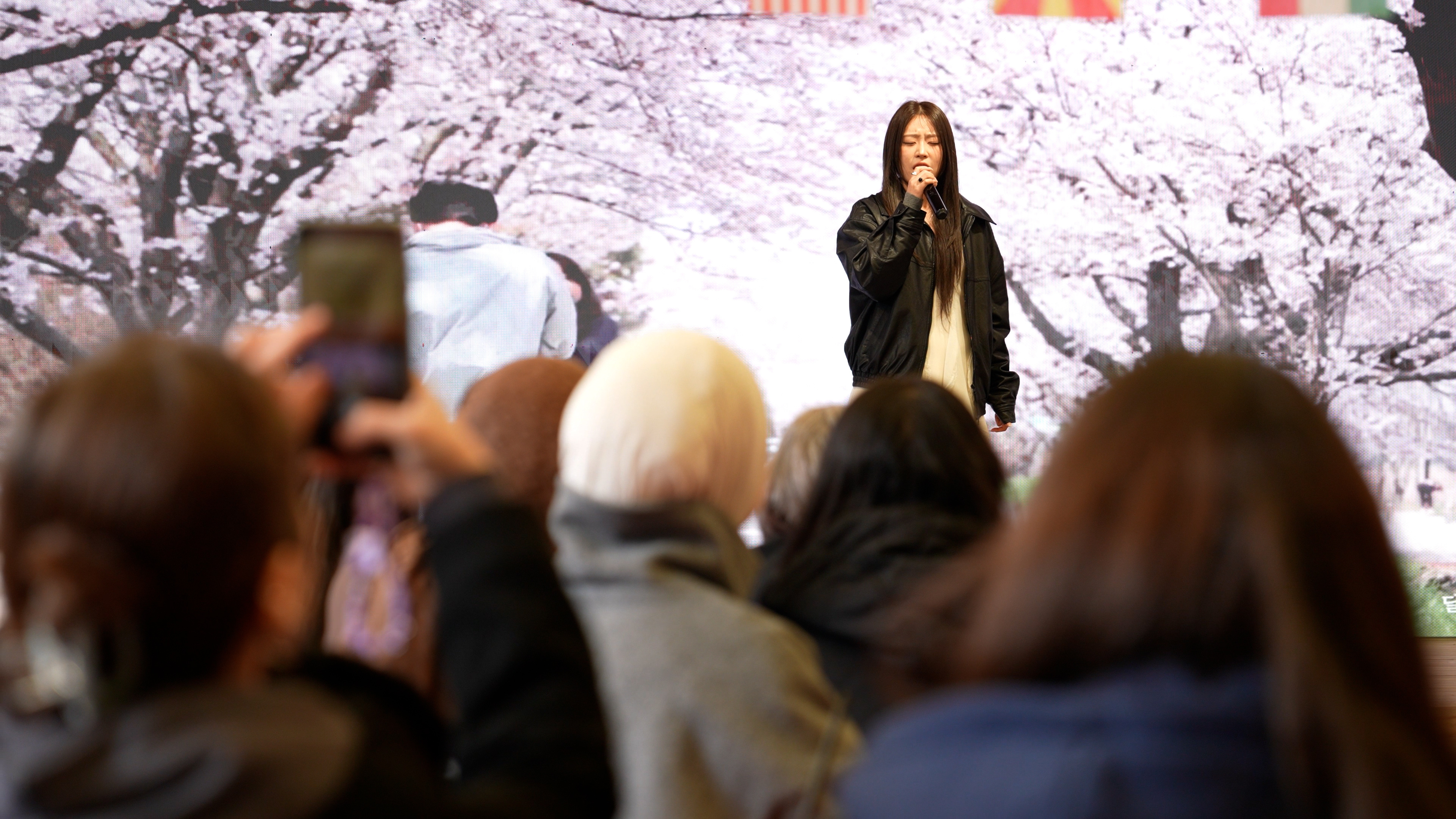 가수 마은진 K-발라드 공연